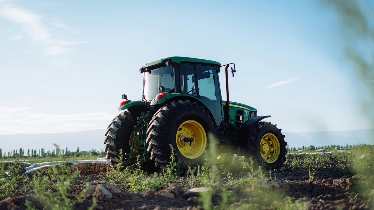 tractor